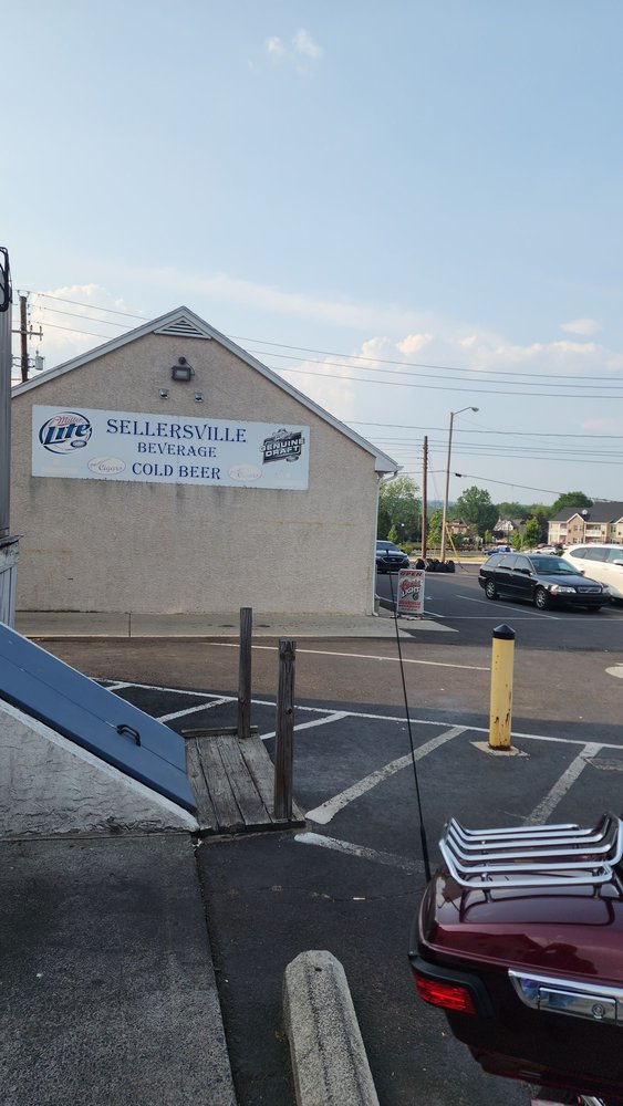 Sellersville Beverage & Cigar Logo
