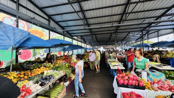 Hilo Farmer's Market by null