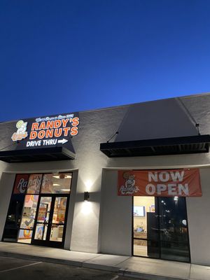 Randy's Donuts by null