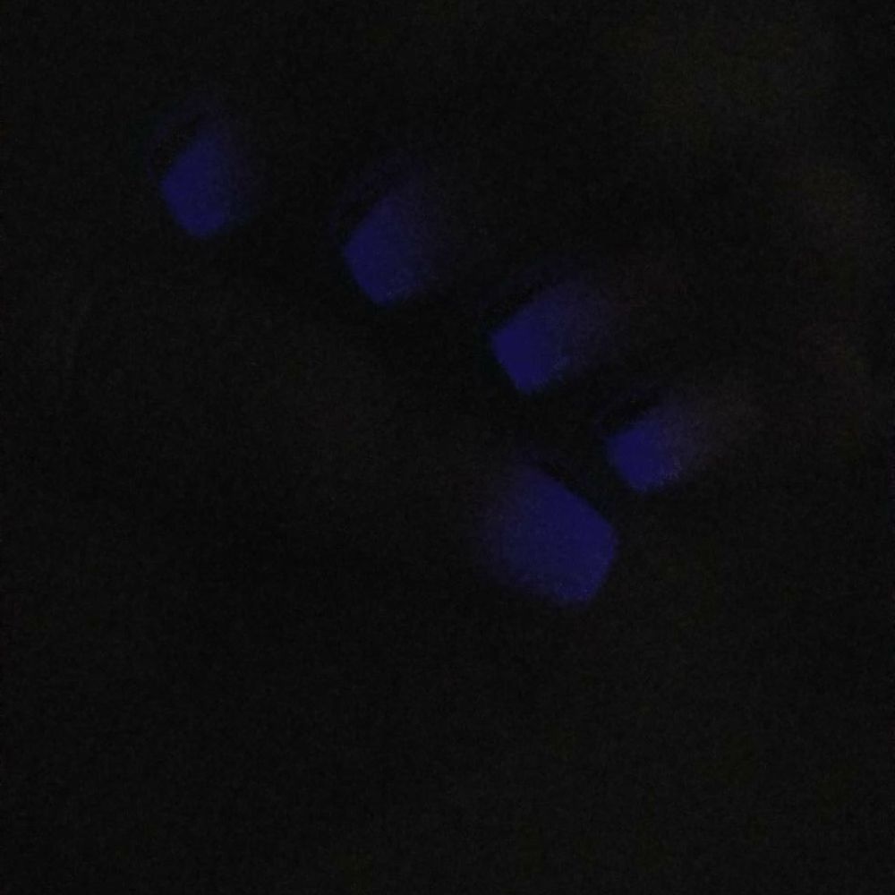 Pictures do not do it justice!! Much more vibrant than this. A lilac color after the sun, a green color from bulb light.