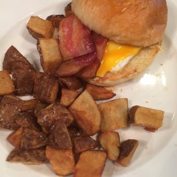Half & Half - Fried egg sandwich - Breakfast & Brunch Near Me - St. Louis, Missouri Half & Half - Fried egg sandwich - Breakfast & Brunch Near Me - St. Louis, Missouri