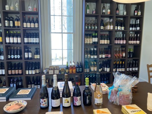 Spread Market & Larder by null