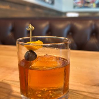 Rock & Brews - Grapevine - Burgers Near Me - Grapevine, Texas Rock & Brews - Grapevine - Burgers Near Me - Grapevine, Texas