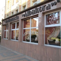 Fassade des Albakora