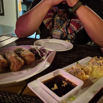 Thailicious - Chicken basil deep fried rice paper roll - just ok - Thai Near Me - Longwood, Florida