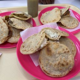 "Paquete Familiar"  15 gorditas total