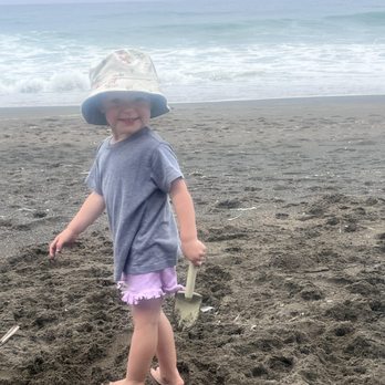 Esplanade Beach - Beaches Near Me - Pacifica, California