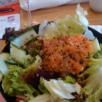 Le Frenchie café - Salát s lososem (s kozím sýrem je vychytanější a chutnější ;)) - Cafes Near Me - Plzeň, PL Le Frenchie café - Salát s lososem (s kozím sýrem je vychytanější a chutnější ;)) - Cafes Near Me - Plzeň, PL