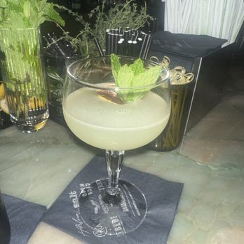 Salt - Cocktail - Bars Near Me - Arlington, Virginia Salt - Cocktail - Bars Near Me - Arlington, Virginia