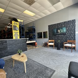 Rayford Tire Shop - Lobby