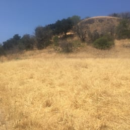 Start of a hiking trail which is less than a mile. Not s lot of shade but an easy walk. Start of a hiking trail which is less than a mile. Not s lot of shade but an easy walk.
