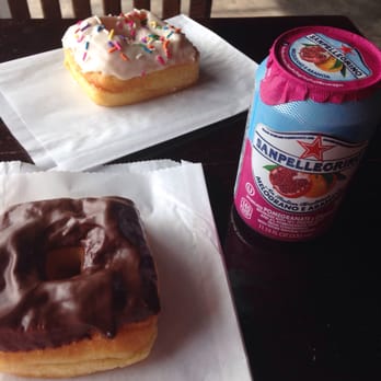 Belle’s Kitchen - Chocolate ganache and vanilla bean. Both Delish. - Donuts Near Me - Oklahoma City, Oklahoma Belle’s Kitchen - Chocolate ganache and vanilla bean. Both Delish. - Donuts Near Me - Oklahoma City, Oklahoma