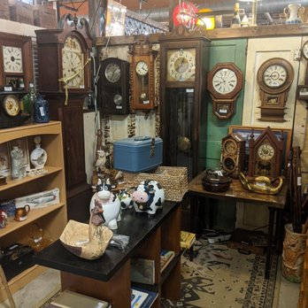 Picker Joe's Antique Mall - Antiques Near Me - Savannah, Georgia Picker Joe's Antique Mall - Antiques Near Me - Savannah, Georgia