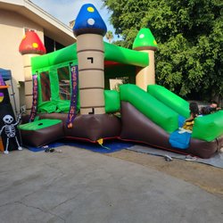 Yulis Jumpers Party Rentals - The kids love using the slide!!