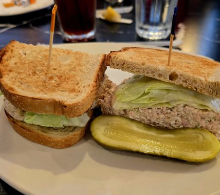 On Parade Diner by null