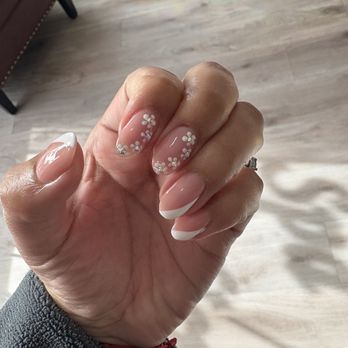 Fashion Nails Salon - Left hand gel manicure - Nail Salons Near Me - Castro Valley, California Fashion Nails Salon - Left hand gel manicure - Nail Salons Near Me - Castro Valley, California