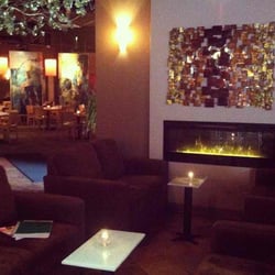 Koko Sushi Bar and Lounge - Koko Sushi is beautifully decorated!