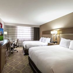 DoubleTree by Hilton Hotel Winston Salem - University - Guest room