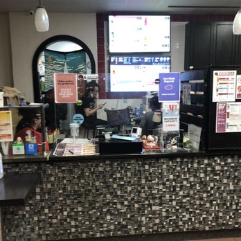 Kung Fu Tea - EMPLOYEES DO NOT WEAR MASKS - Bubble Tea Near Me - Madison, Wisconsin Kung Fu Tea - EMPLOYEES DO NOT WEAR MASKS - Bubble Tea Near Me - Madison, Wisconsin