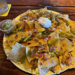 Bubba's 33 - Nachos & guacamole