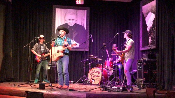 Johnny Cash’s Bar & BBQ by null