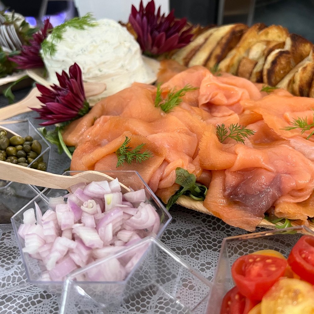 Bubbly & Bleu - Smoked Salmon Box - Cheese Shops Near Me - Honolulu, Hawaii