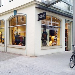 Closed Shop Women