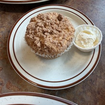 CJ's Cafe - Coffee cake muffin - American Near Me - Arroyo Grande, California