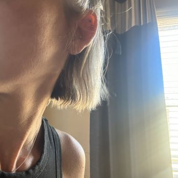 The Root Salon - So sad.. so uneven - Hair Salons Near Me - Phoenix, Arizona