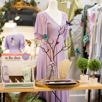 Painted Tree Boutiques - Women's Clothing Near Me - Edmond, Oklahoma