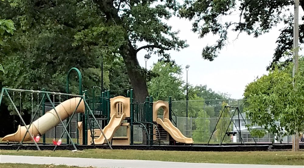 BATTELL PARK Updated October 2024 21 Photos 301 W Mishawaka Ave