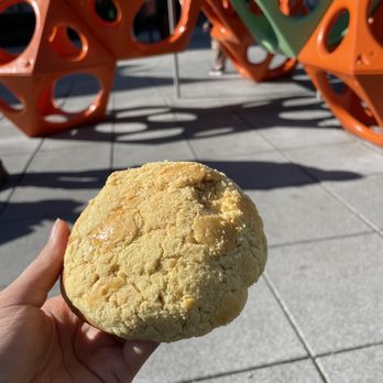 May's Cake House - Pineapple Bun - Bakeries Near Me - Boston, Massachusetts