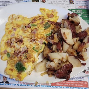 Dean's Diner - Western omelet with homefries - Diners Near Me - Blairsville, Pennsylvania