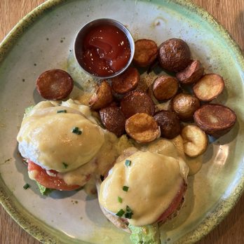 Martha's - Eggs California - American Near Me - Hermosa Beach, California