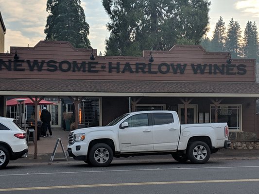 Newsome Harlow by null