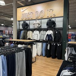 DICK'S Sporting Goods
