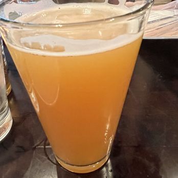 Ralph Sampson's American Taproom - Sports Bars Near Me - Charlottesville, Virginia