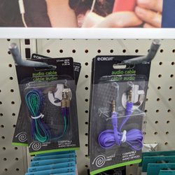 Dollar Tree - Aux cables