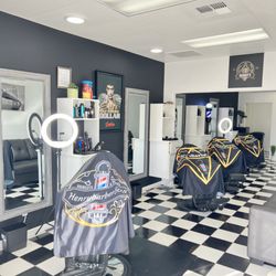 Henry’s Barber Shop