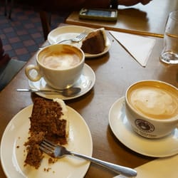 Billington's Deli - Half eaten carrot cakes with very good coffee. Large flat whites