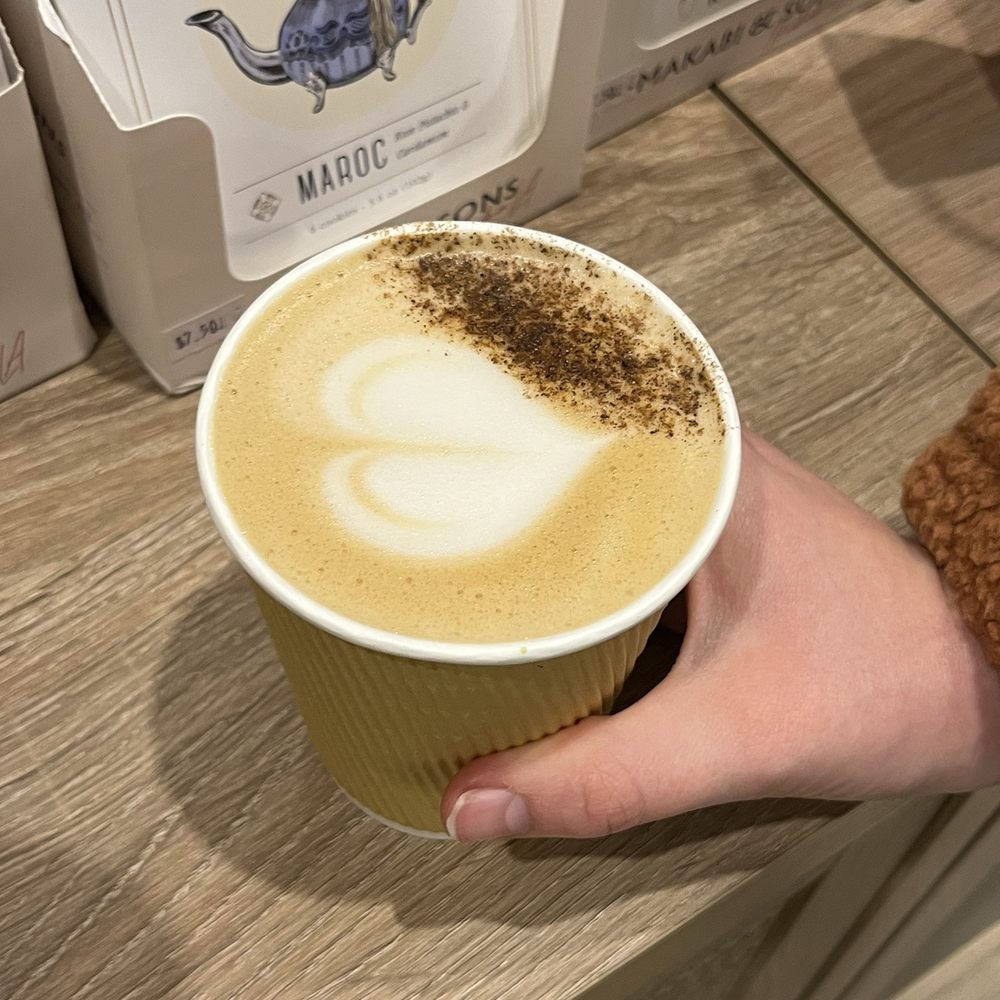 FreeForm Coffee Roasters - Hot cardamom spiced latte - Coffee Roasteries Near Me - Sedona, Arizona FreeForm Coffee Roasters - Hot cardamom spiced latte - Coffee Roasteries Near Me - Sedona, Arizona
