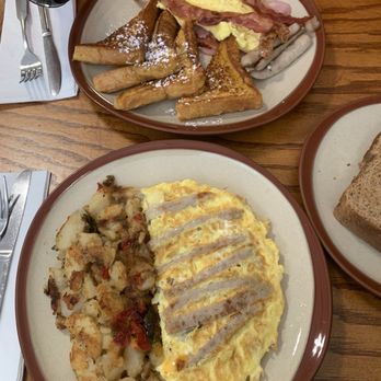 XOXO Kitchen & Bakery - customized omelette , Lumberjack Griddle Specialtie - Bakeries Near Me - Queens, New York XOXO Kitchen & Bakery - customized omelette , Lumberjack Griddle Specialtie - Bakeries Near Me - Queens, New York