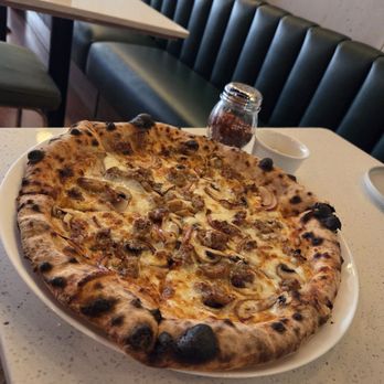 Fredo’s - Pizza - Pizza Near Me - Bakersfield, California