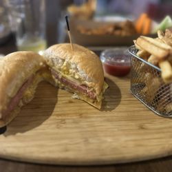 Bartonville Tavern - FRIED BOLOGNA SAMMY
