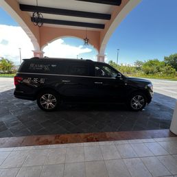 Great shuttle service from airport to hotel with a minimum 3 night stay