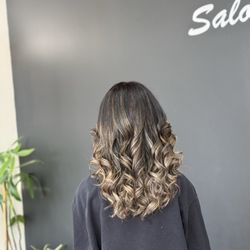 Kavya Hair & Beauty Salon