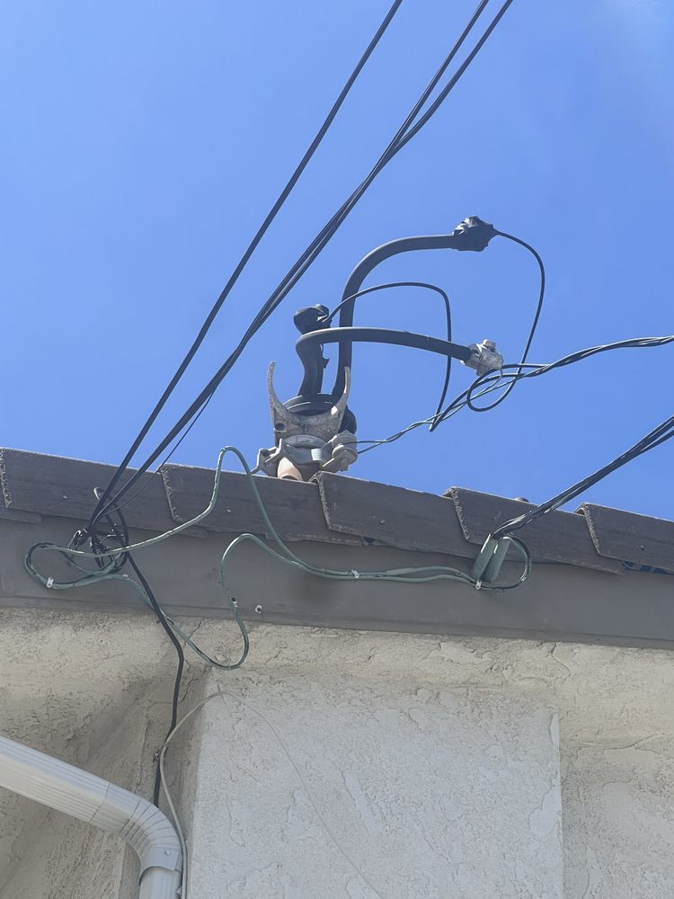 Slide of Tech Electrical And HVAC