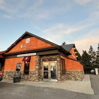 Tres Potrillos - Exterior - Mexican Near Me - Beachwood, Ohio