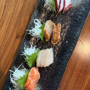 Kan Sushi - 6 Kinds Mixed Sashimi - Sushi Bars Near Me - Honolulu, Hawaii