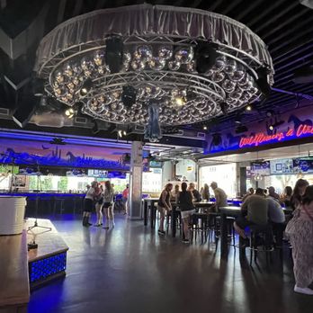 Lainey Wilson's Bell Bottoms Up - Cocktail Bars Near Me - Nashville, Tennessee Lainey Wilson's Bell Bottoms Up - Cocktail Bars Near Me - Nashville, Tennessee